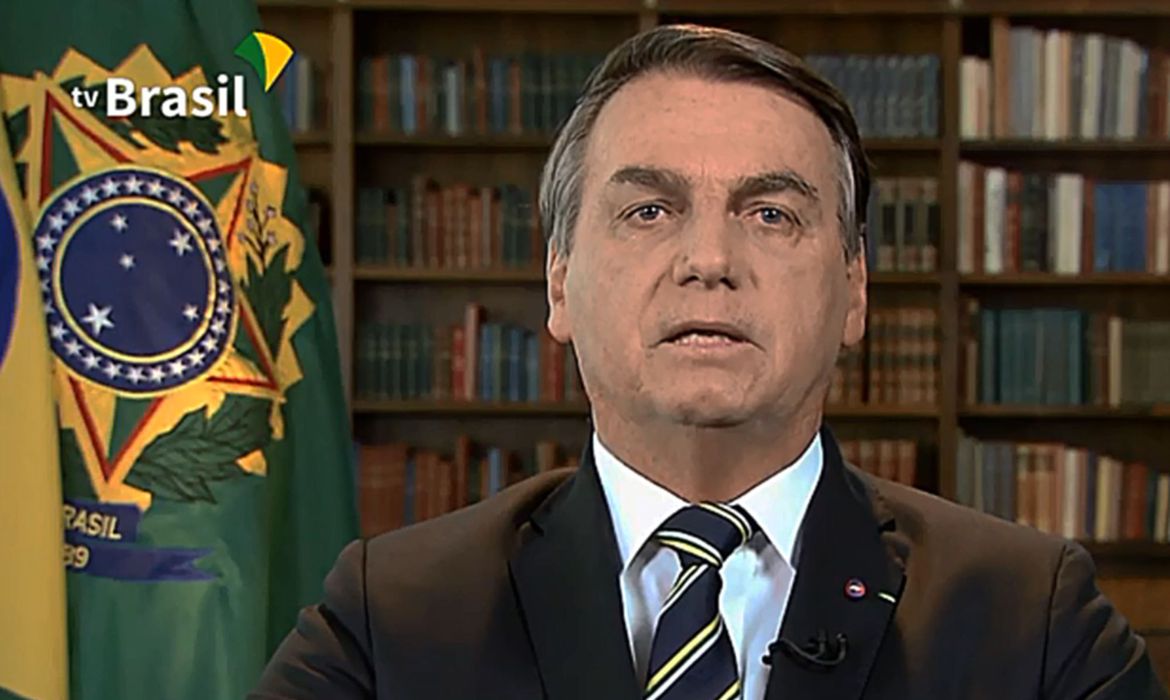 PRONUNCIAMENTO | Bolsonaro destaca compromisso com a democracia e a Constituição